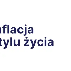 Kobieta siedzi na stosie monet, trzymając dużą monetę z symbolem dolara. Obok leżą zielone banknoty. Tekst "Inflacja stylu życia" podkreśla rosnące koszty.