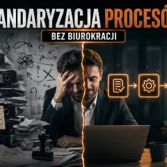 Mężczyzna zrezygnowany przy stosie dokumentów, obok schematyczny proces. Standaryzacja pracy to klucz do sukcesu.