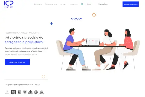 Intuicyjne oprogramowanie do zarządzania projektami. Zespół pracuje nad projektem przy laptopie, zwiększając produktywność.