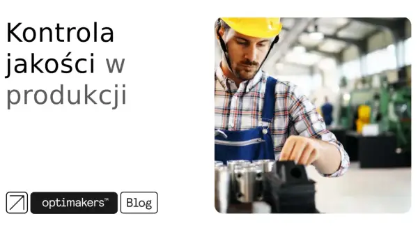 Pracownik w żółtym kasku i niebieskim kombinezonie sprawdza detale. Dział kontroli jakości w produkcji dba o każdy element.
